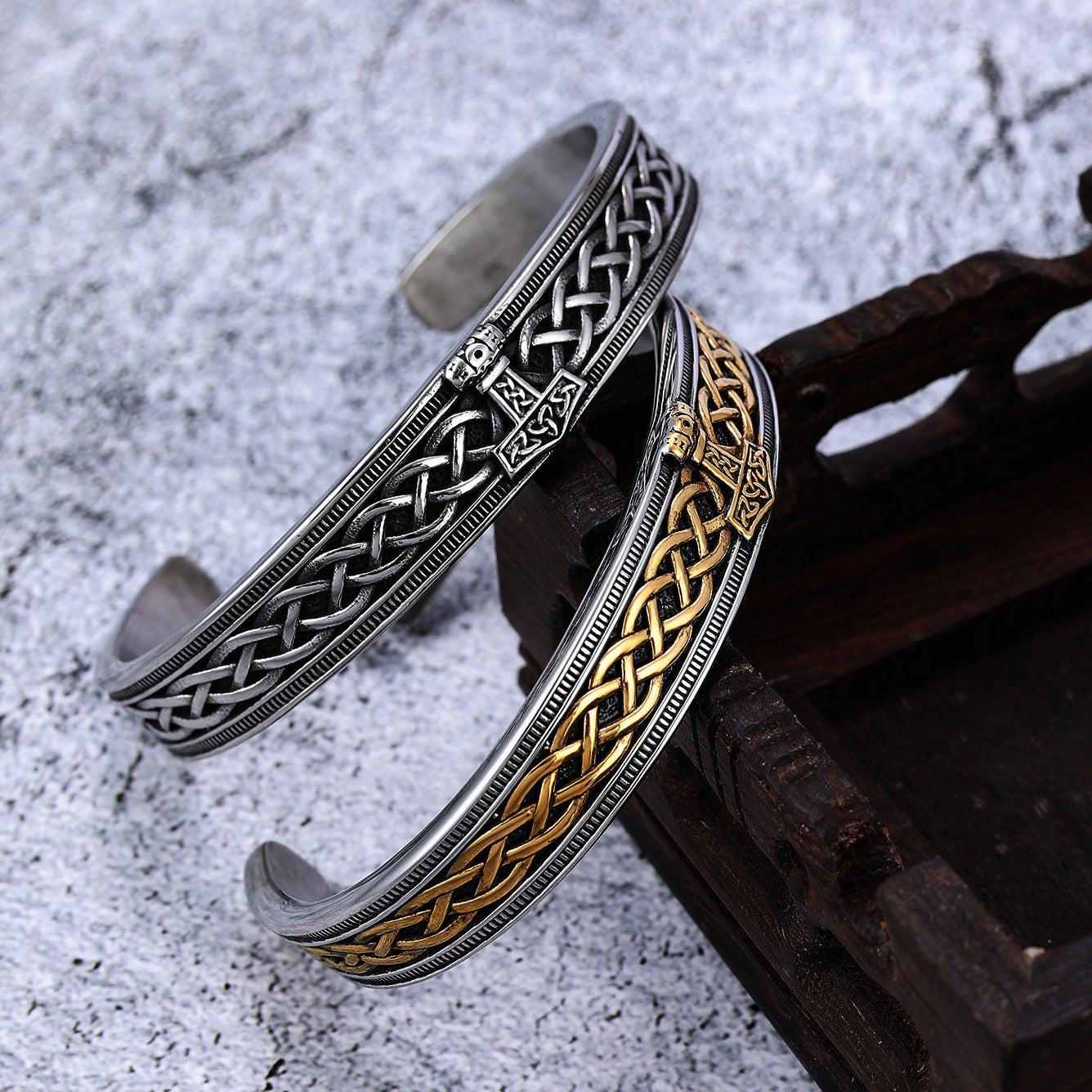 Viking bangle shop