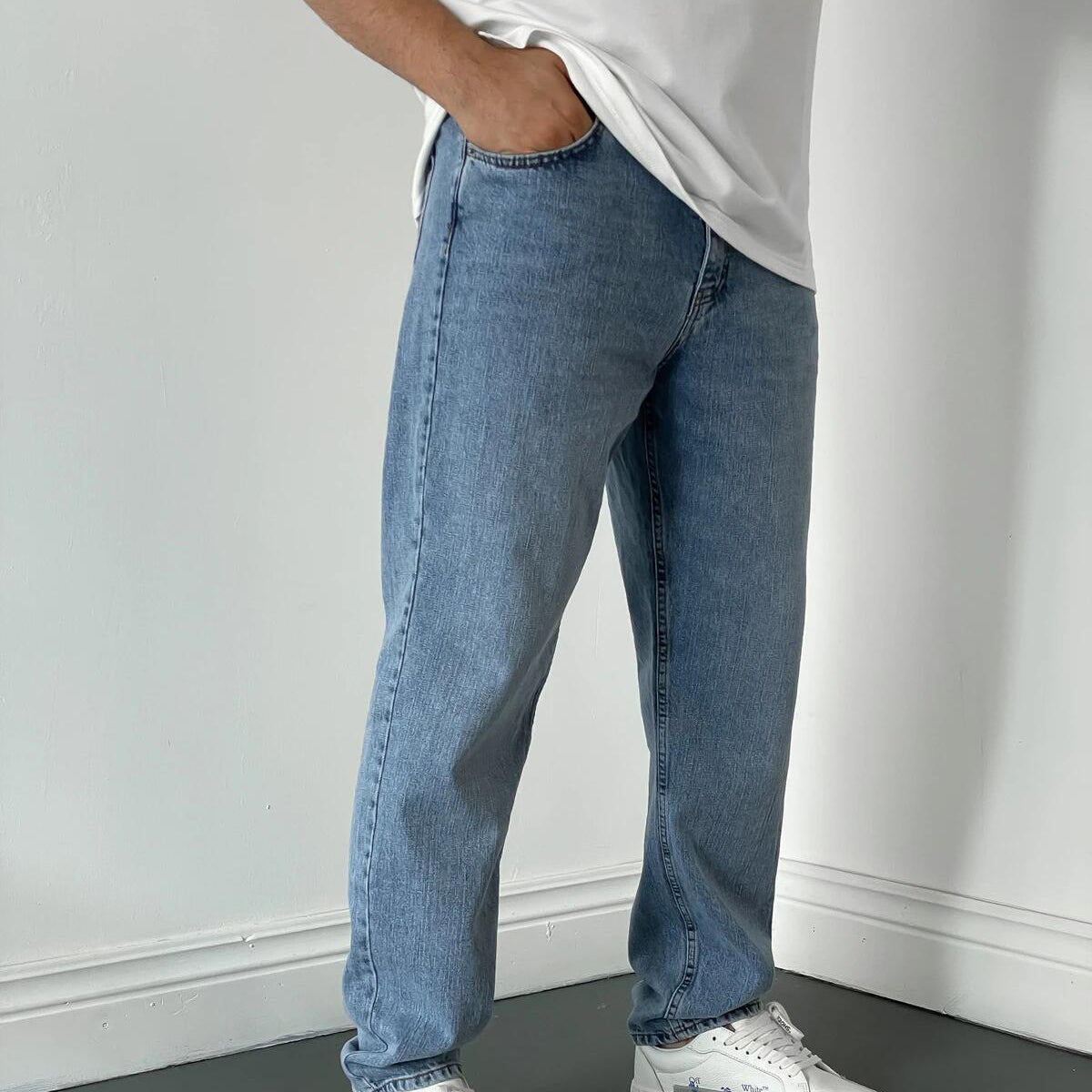 Men's Classic Straight Fit Jeans